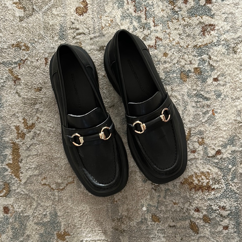 Elegant Black Loafers